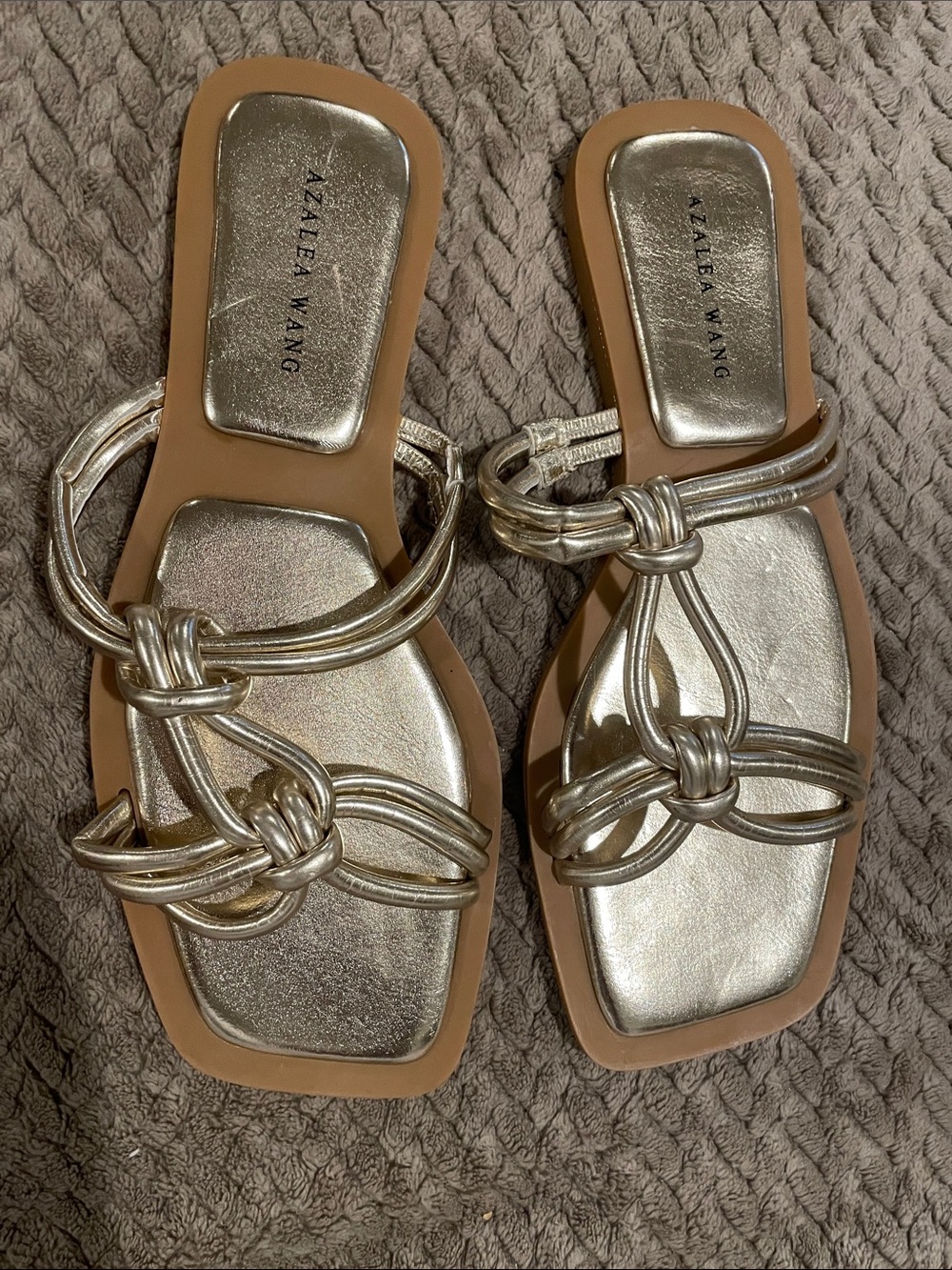 Azalea Wang Metallic Gold Knot-Detail Slide Sandals